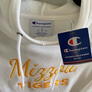 NWT Women’s  small Champion Mizzou Tigers hoodie